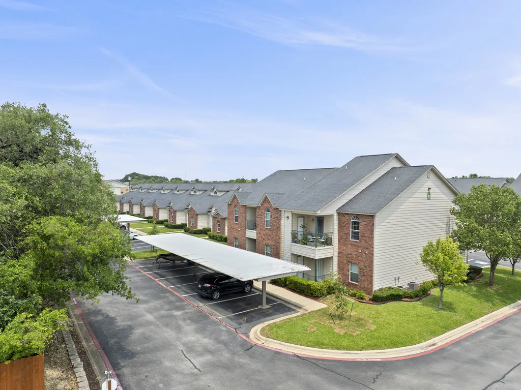 Turtle Creek Village photo 10