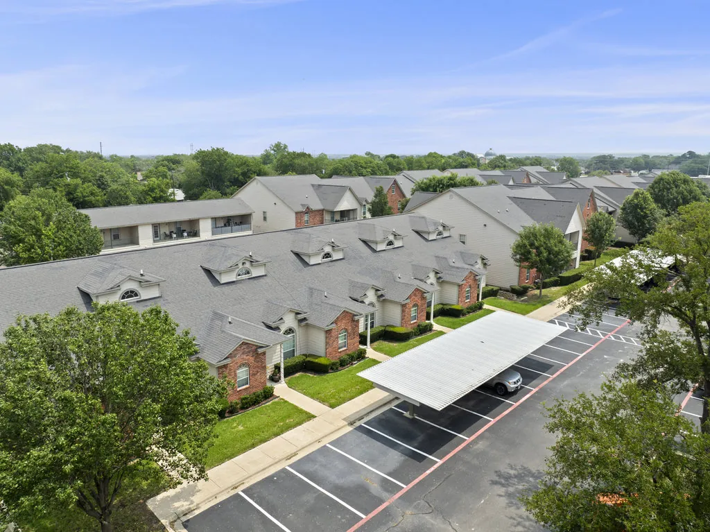 Turtle Creek Village photo 12
