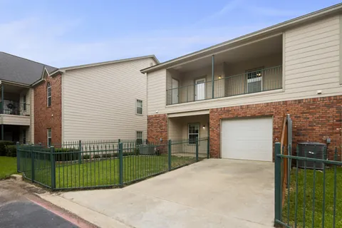 Turtle Creek Village photo 20